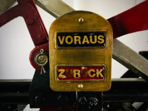 Voraus + Zurück