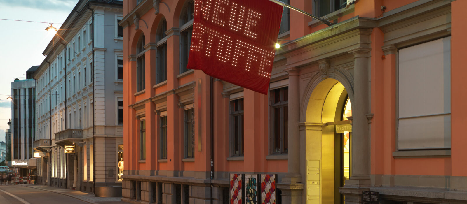 Fassadenansicht des Textilmuseum St.Gallen /Außenansicht eines Museumsgebäude